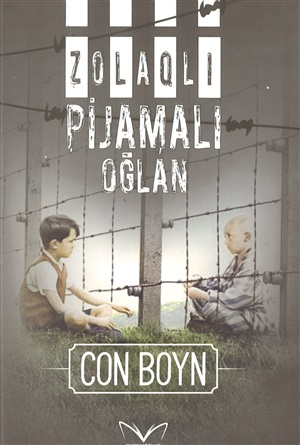 Zolaqlı pijamalı oğlan