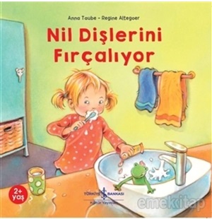 NİL DİŞLERİNİ FIRÇALIYOR