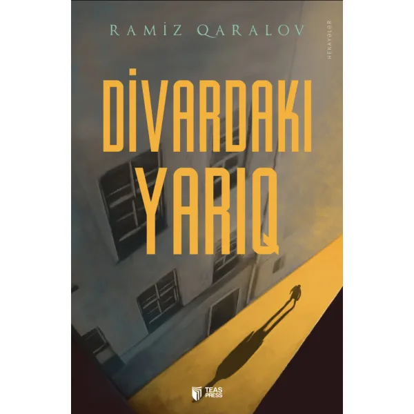 Divardakı yarıq
