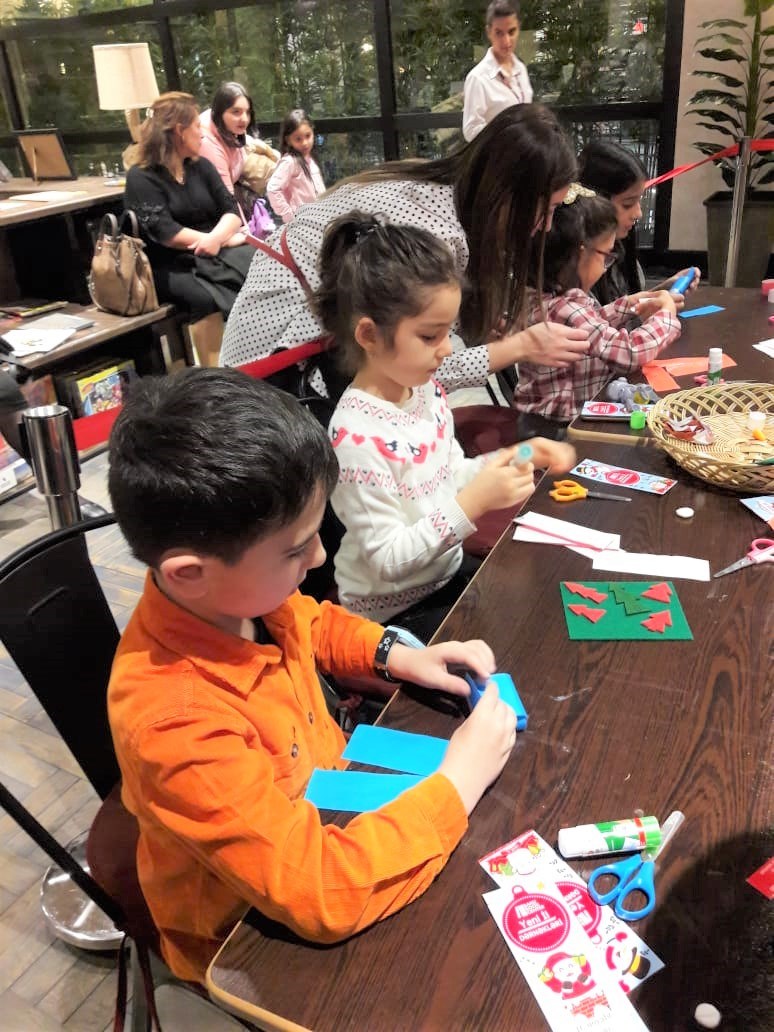 Baku Book Center launches free craft classes for children