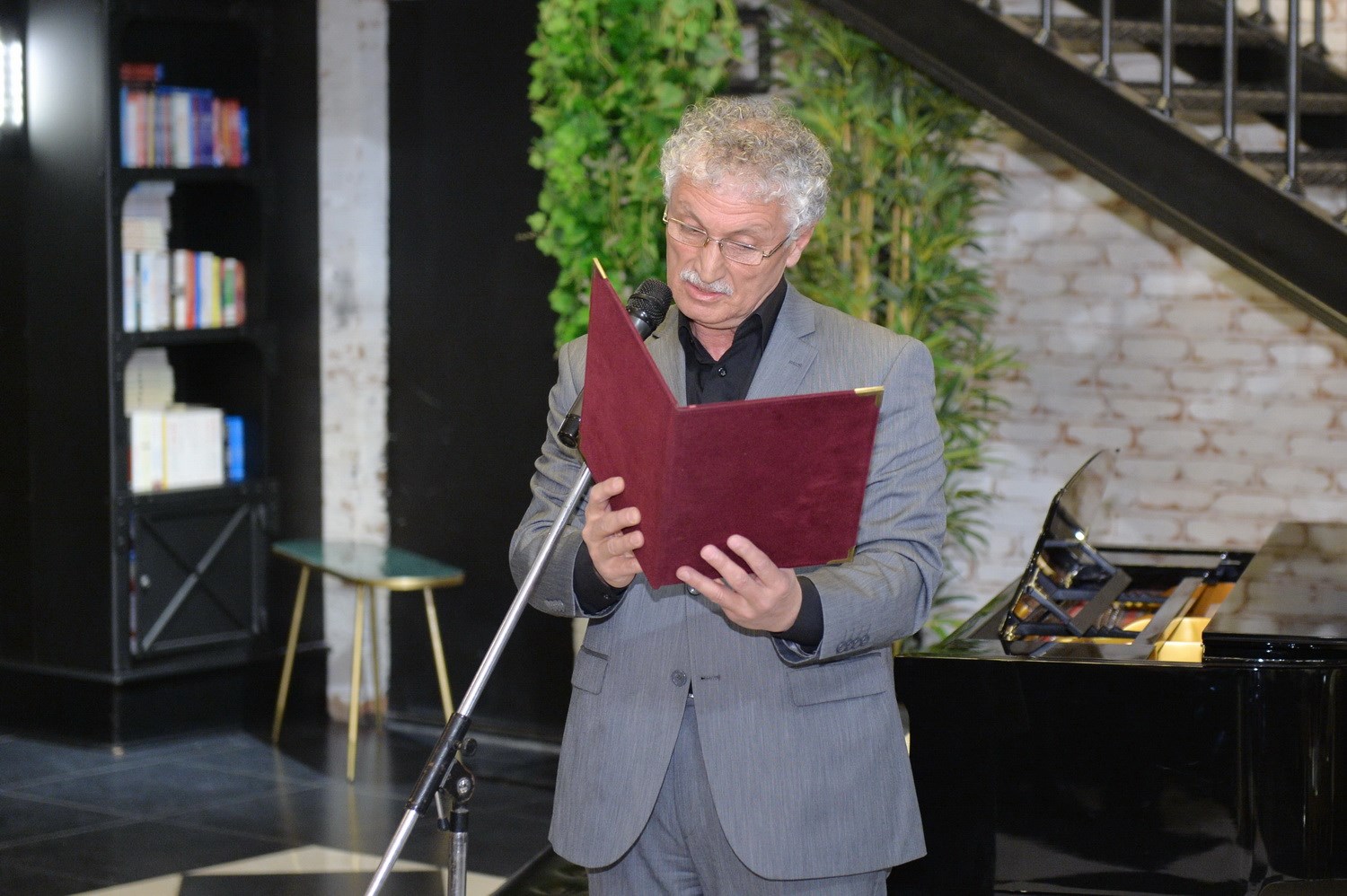 Состоялся литературно-музыкальный вечер, посвященный 50-летию журнала «Гобустан»