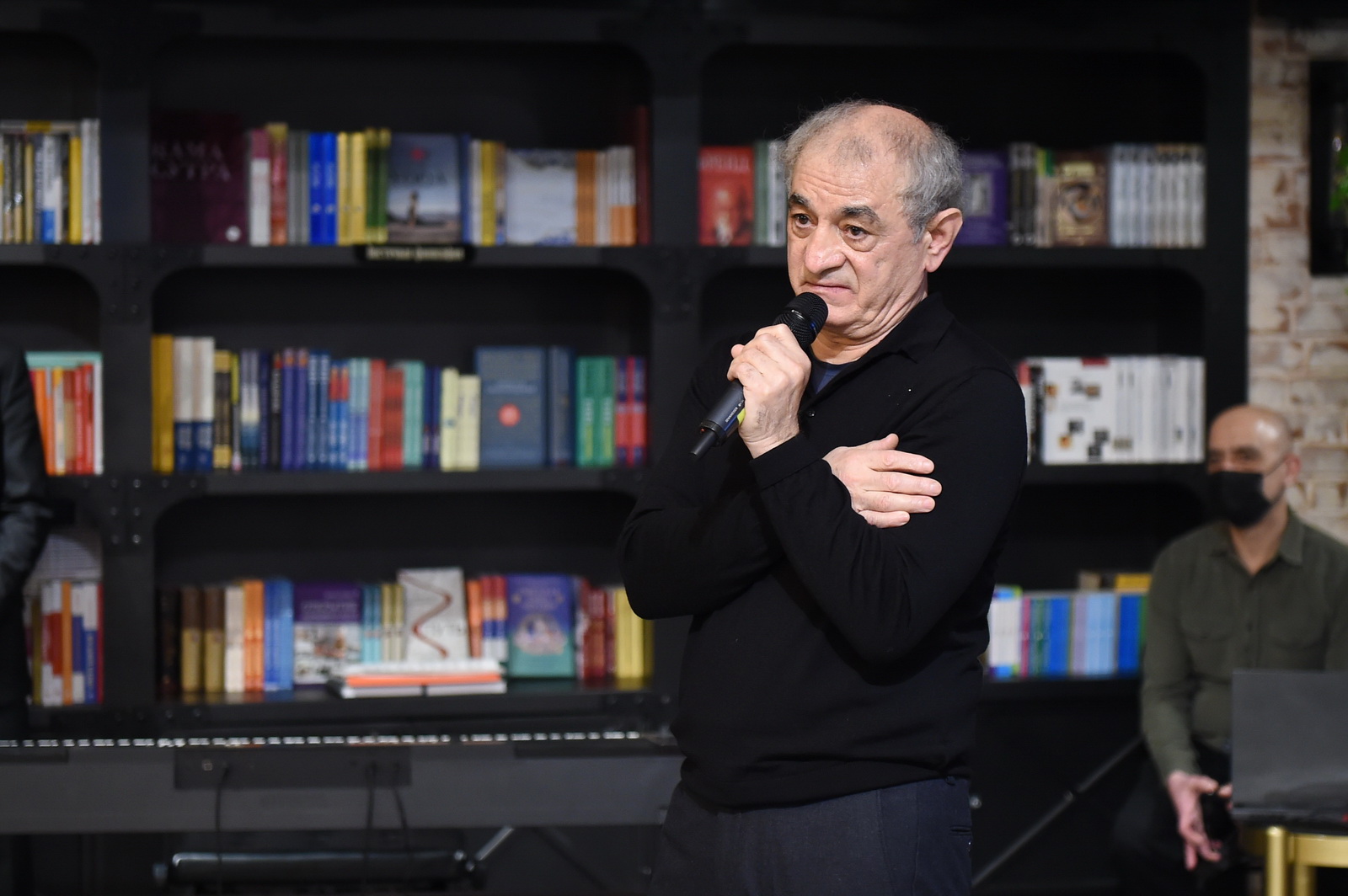 Baku Book Center представил театрально-поэтическую композицию «Иное измерение»