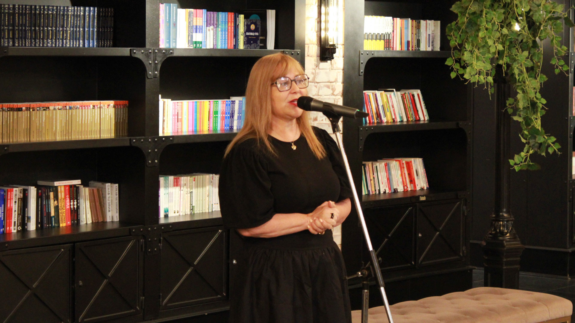 В Baku Book Center прошла презентация книги о Максуде Ибрагимбекове