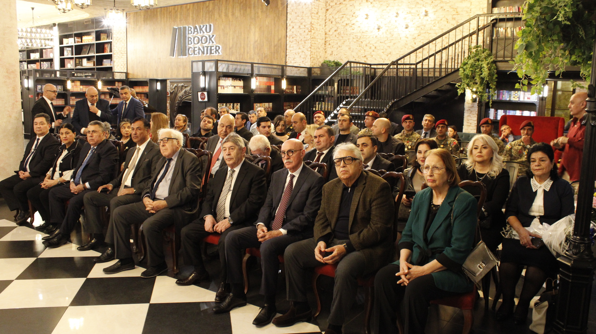 В БКЦ состоялась презентация книг узбекского поэта «Триумф Азербайджана» и «Триумф Гейдара Алиева»