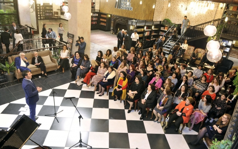 Baku Book Center hosts musical evening dedicated to women