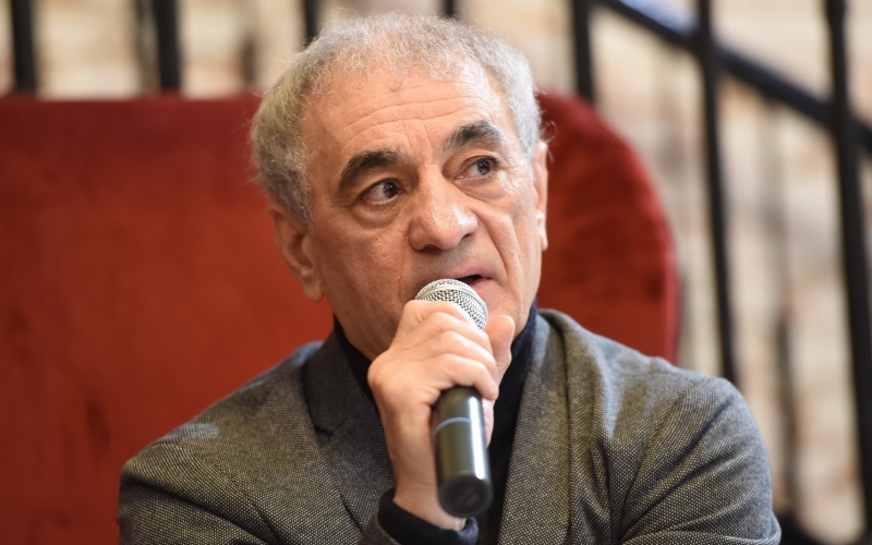 Baku Book Center hosts meeting of popular Azerbaijani actor Fakhraddin Manafov with his fans