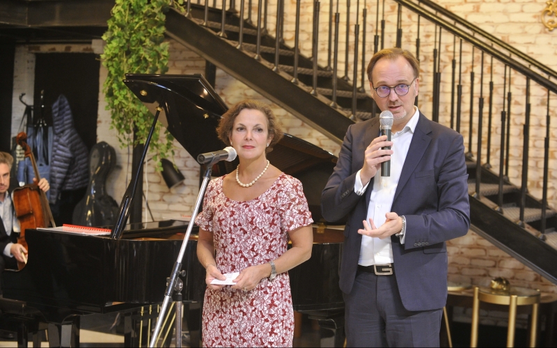 Baku Book Center hosts French music and poetry evening