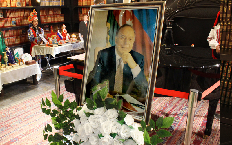 В Бакинском Книжном Центре прошло мероприятие, посвящённое 100-летию общенационального лидера Гейдара Алиева