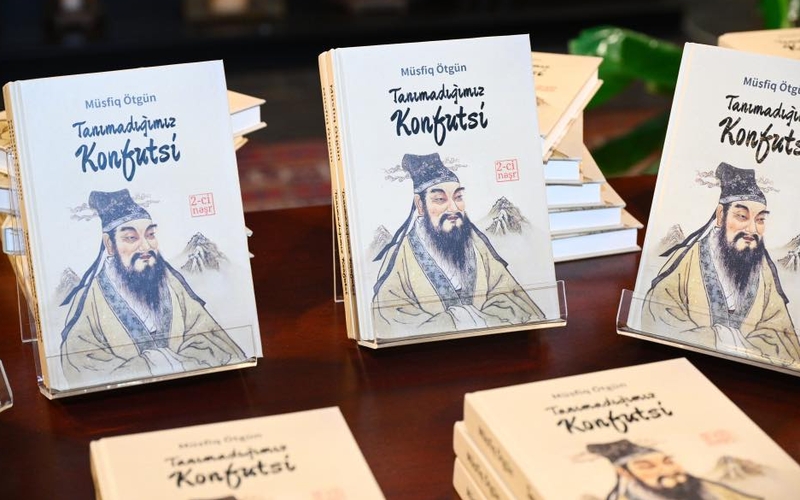 Bakı Kitab Mərkəzində “Tanımadığımız Konfutsi” adlı gecə keçirilib