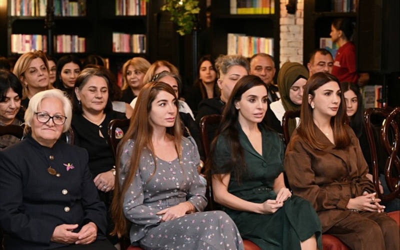 Bakı Kitab Mərkəzində “Zəfər sevinci” adlı musiqili-ədəbi gecə keçirilib