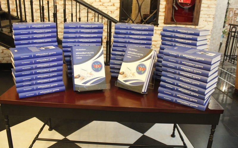 Bakı Kitab Mərkəzində mühasibat uçotu üzrə yeni kitabın təqdimatı keçirilib