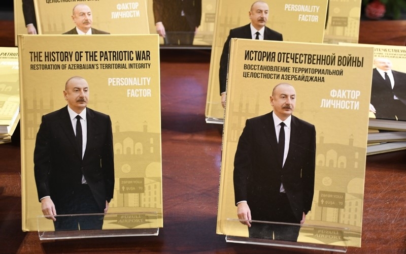 “Vətən müharibəsi tarixi. Azərbaycanın ərazi bütövlüyünün bərpası – Şəxsiyyət faktoru” kitabının ingilis və rus dillərində nəşrlərinin təqdimatı olub