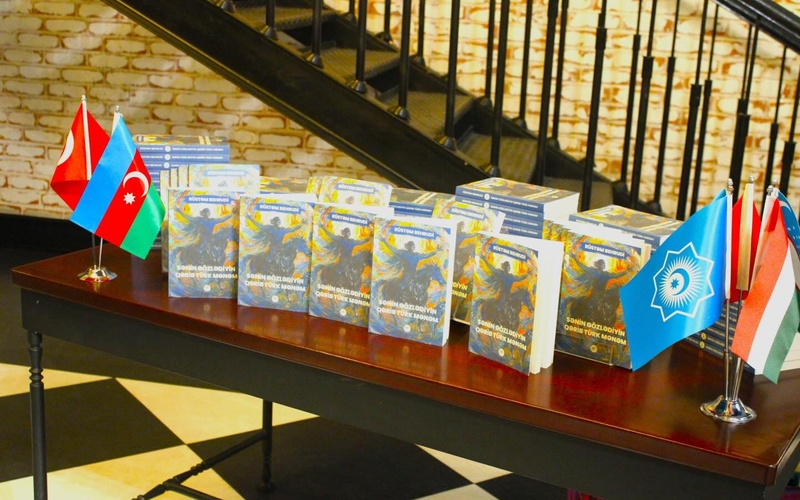  Rustam Behrudi’s poetry book launched at Baku Book Center