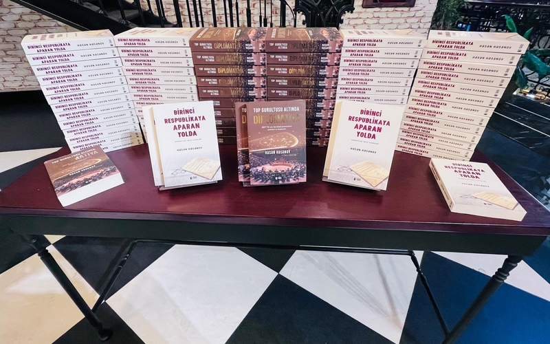 Presentation of Hasan Hasanov’s books held at Baku Book Center